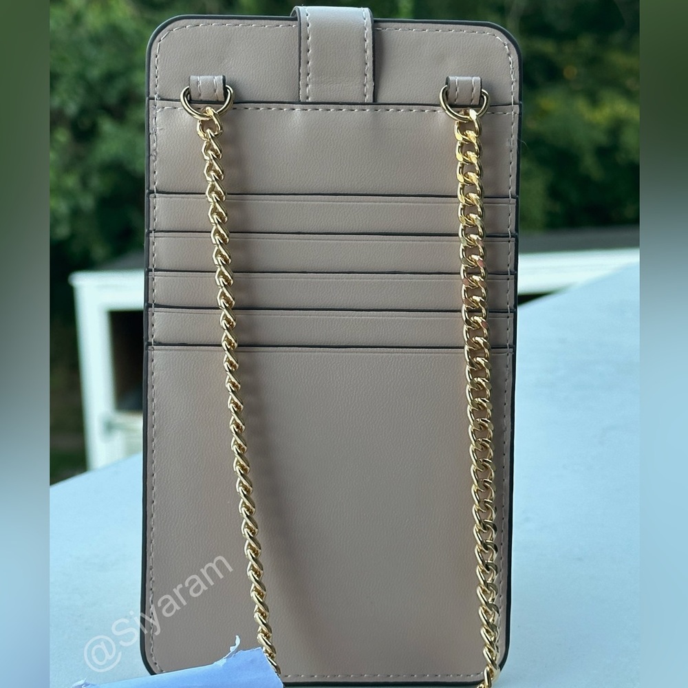 Michael Kors phone bag/ crossbody bag/ wallet on a chain - Picture 6 of 7